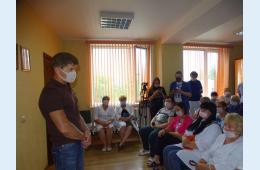 12.08.2021 Губернатор Приморского края Олег Кожемяко встретился с медиками Партизанска   | Администрация муниципального округа город Партизанск Приморского края Официальный сайт